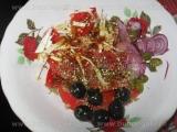Salata de rosii si capere «2/3»