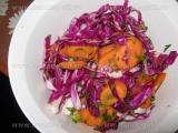 Salata asiatica de varza cu morcovi
