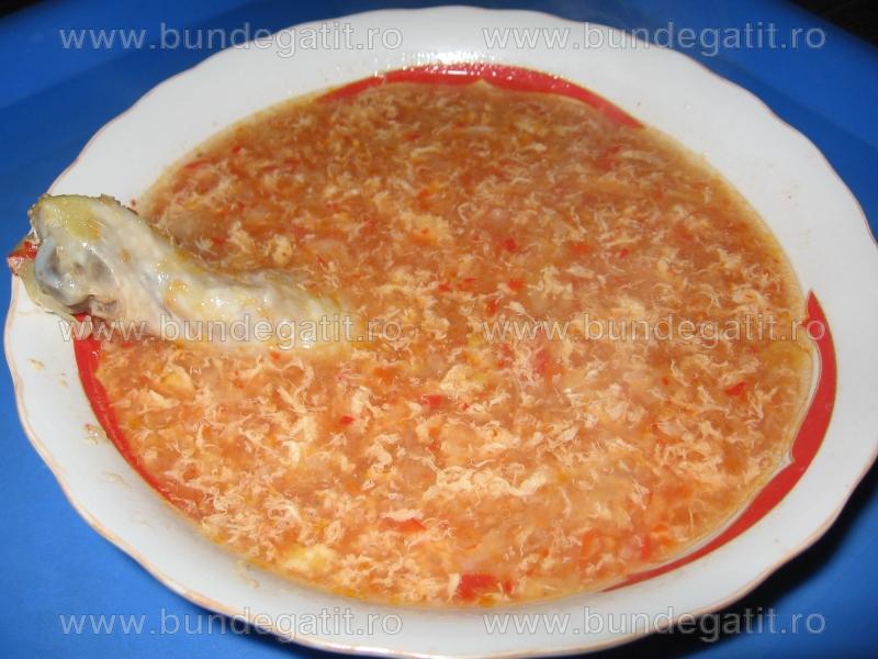 Ciorba de varza cu pui